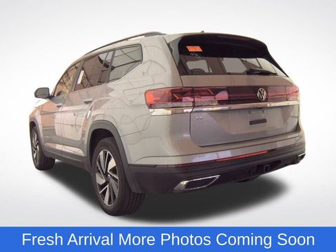 Used 2025 Volkswagen Atlas SE image 5