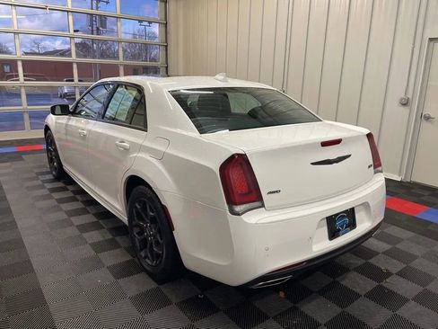 Used 2023 Chrysler 300 Touring L w/ Popular Equipment Group image 5