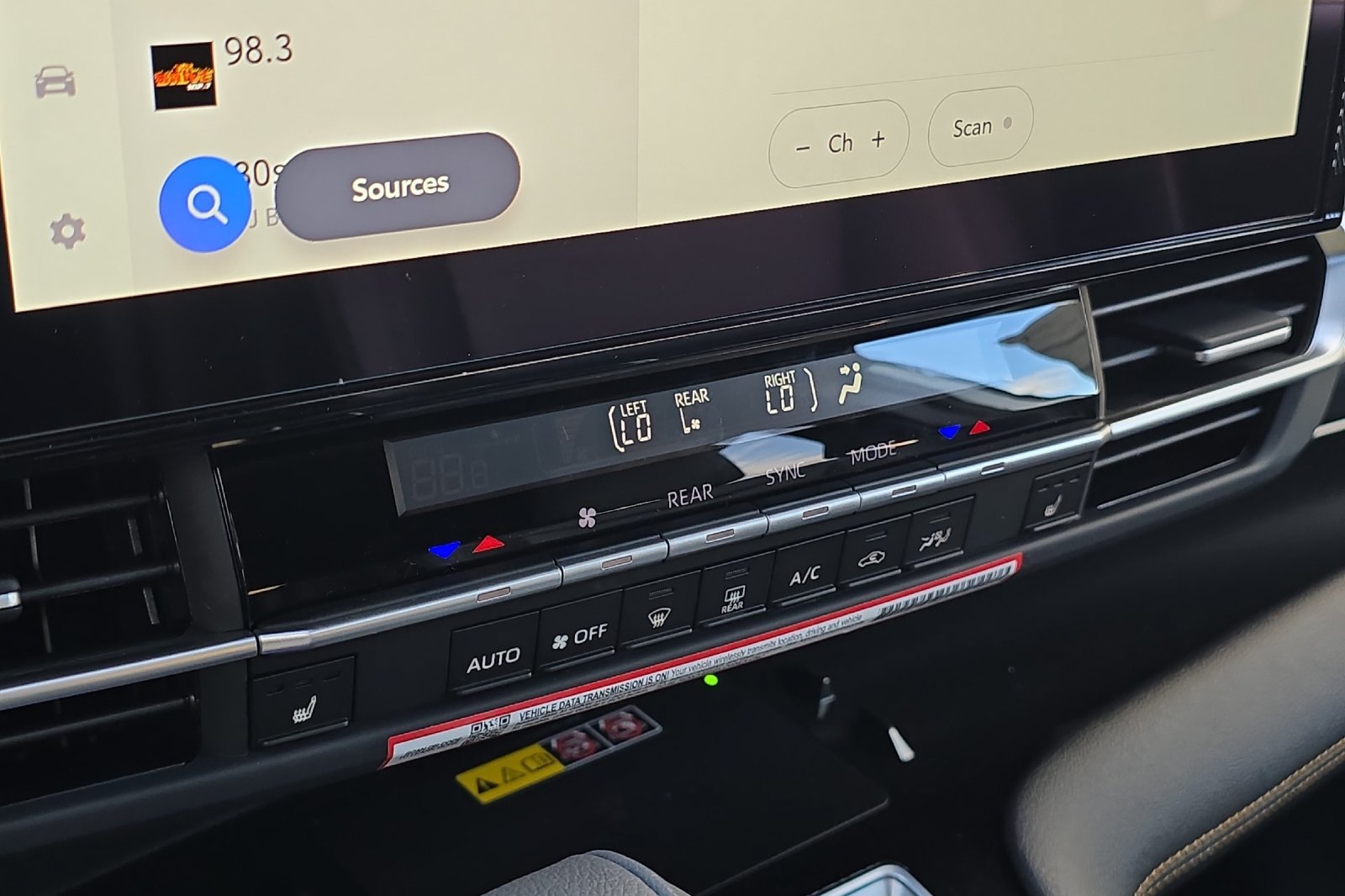 New 2026 Toyota Sienna XLE Woodland Edition AWD/4WD image 19
