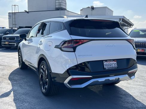 Certified 2024 Kia Sportage SX image 4