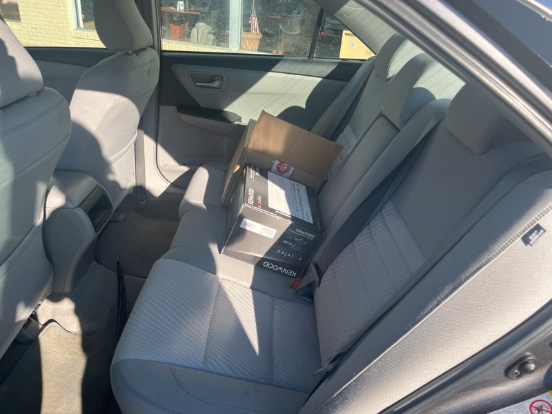 Used 2015 Toyota Camry LE FWD image 10