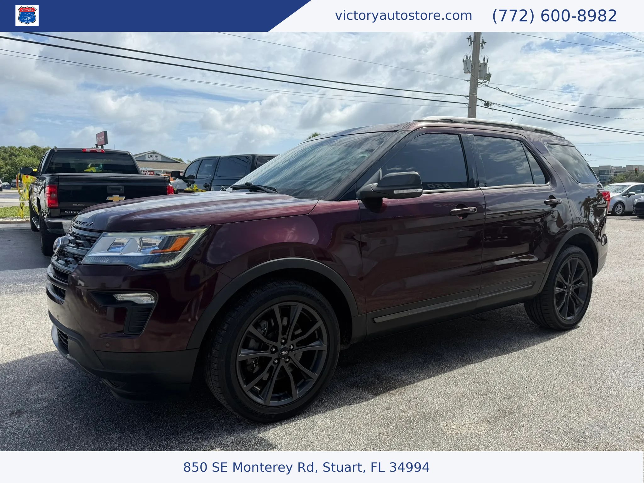 Used 2018 Ford Explorer XLT w/ Equipment Group 202A AWD/4WD image 10
