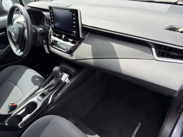 Used 2020 Toyota Corolla LE FWD image 11