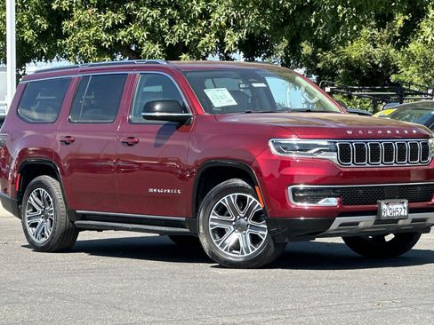 Certified 2024 Jeep Wagoneer Series II AWD/4WD image 2
