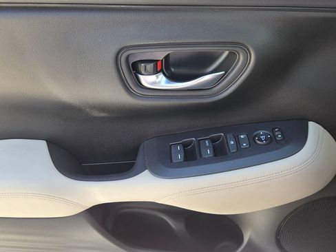 Used 2024 Honda HR-V LX image 27