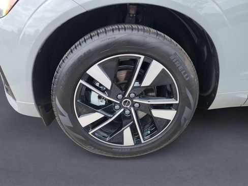 Used 2026 Volvo XC60 B5 Core w/ Climate Package AWD/4WD image 8