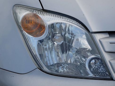 Used 2004 Scion xA FWD image 39