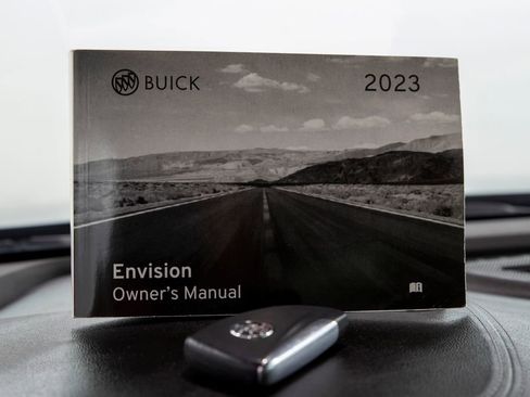 Used 2023 Buick Envision Preferred image 27