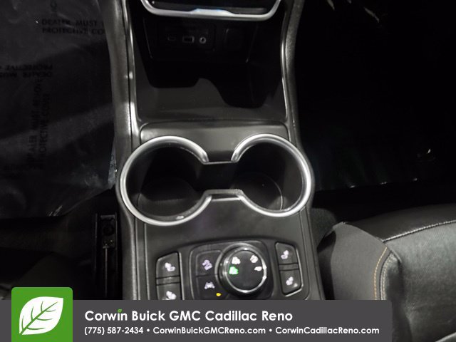 Used 2019 GMC Terrain SLT w/ Preferred Package AWD/4WD image 18