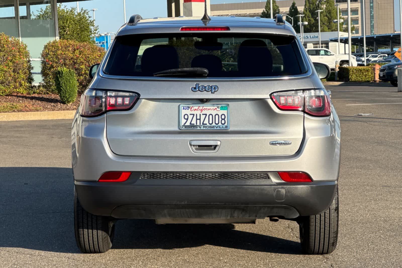 Used 2021 Jeep Compass Latitude FWD image 8