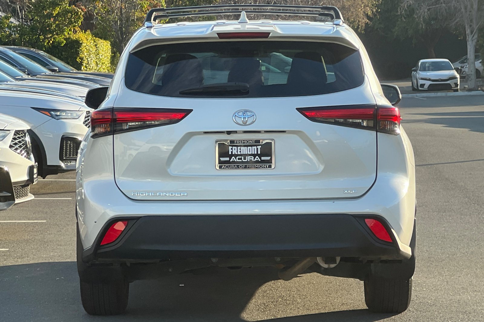 Used 2021 Toyota Highlander XLE FWD image 5