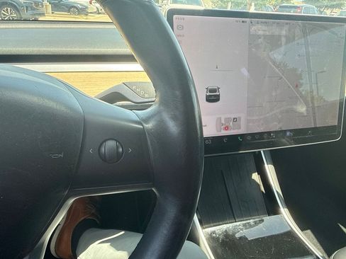 Used 2018 Tesla Model 3 Long Range RWD image 20