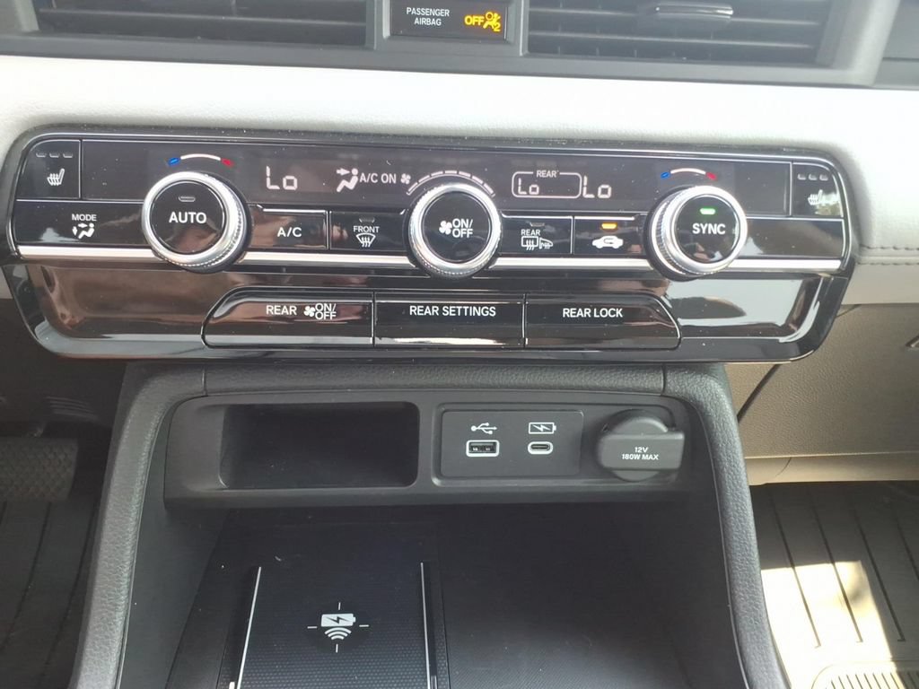Used 2025 Honda Pilot EX-L image 21