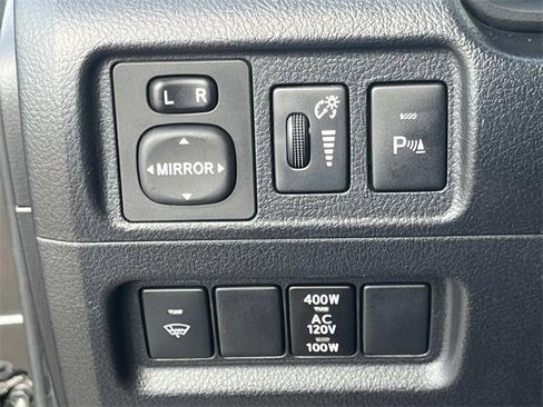 Used 2018 Toyota 4Runner Limited image 27