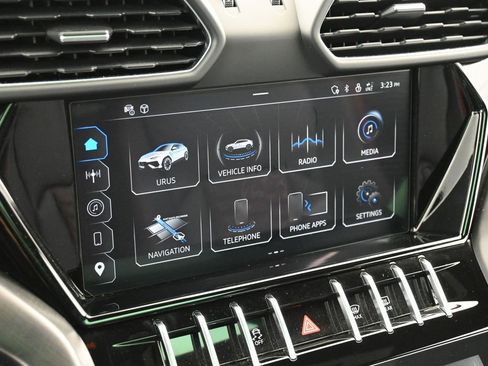 Used 2024 Lamborghini Urus S image 23