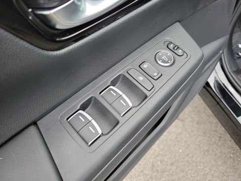 Used 2025 Honda CR-V Sport Touring image 14