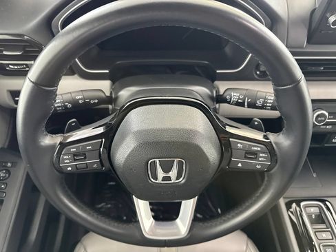 Used 2025 Honda Pilot EX-L image 29