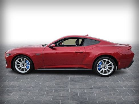Used 2024 Ford Mustang GT Premium image 4