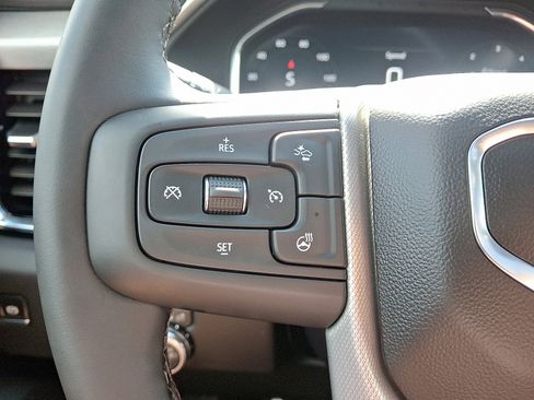 Used 2025 GMC Sierra 3500 Denali image 23