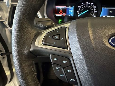 Used 2024 Ford Edge SEL w/ Convenience Package image 16