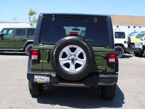 Used 2021 Jeep Wrangler Unlimited Sport AWD/4WD image 4