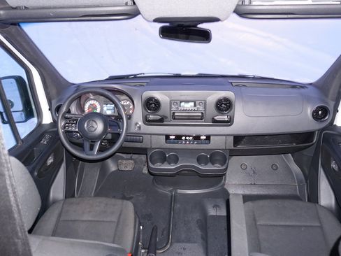 Used 2020 Mercedes-Benz Sprinter 2500 w/ Driver Convenience Package image 13