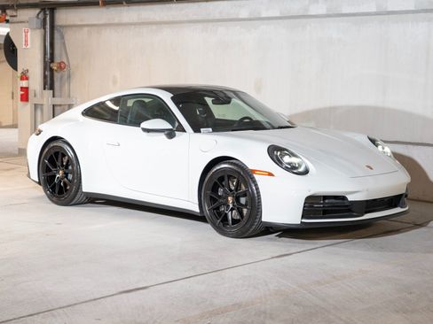 Used 2026 Porsche 911 Carrera RWD image 7