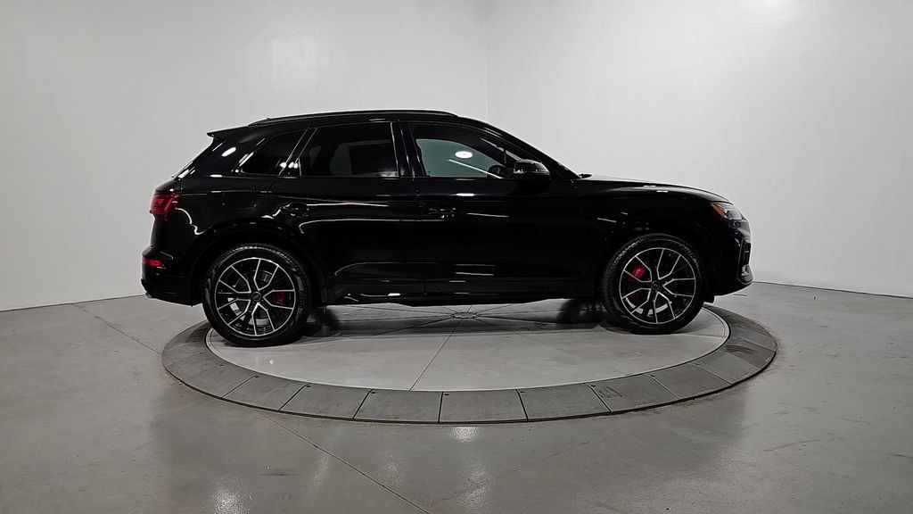 Used 2025 Audi SQ5 Premium Plus AWD/4WD image 6