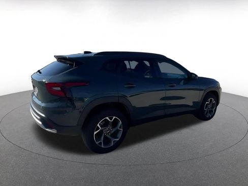 Used 2025 Chevrolet Trax LT image 15