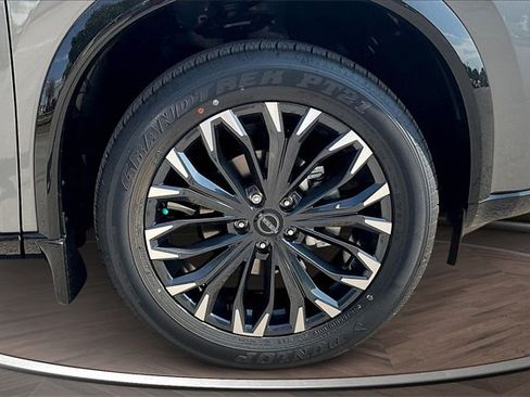 New 2026 Nissan Rogue Platinum w/ Platinum Premium Package image 12