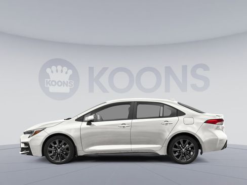 Used 2024 Toyota Corolla SE image 4
