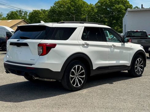 Used 2023 Ford Explorer ST-Line w/ Class IV Trailer Tow Package AWD/4WD image 3