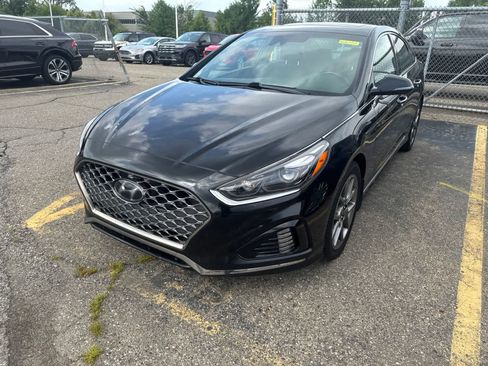 Used 2018 Hyundai Sonata Limited FWD image 26