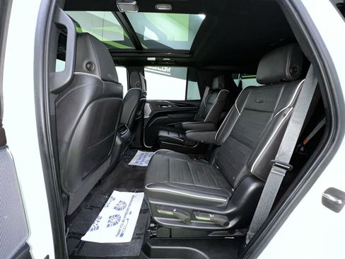 Used 2022 Cadillac Escalade Sport w/ Touring Package AWD/4WD image 28