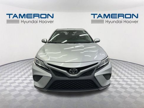 Used 2020 Toyota Camry SE image 8