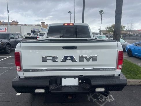 Used 2016 RAM 3500 Laramie Longhorn image 11