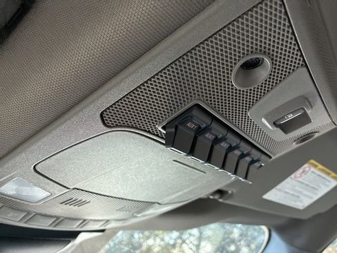 Used 2022 Ford F250 XLT w/ XLT Premium Package image 34