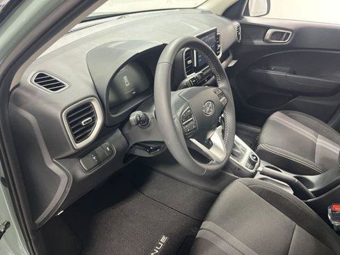 New 2026 Hyundai Venue SEL FWD image 9