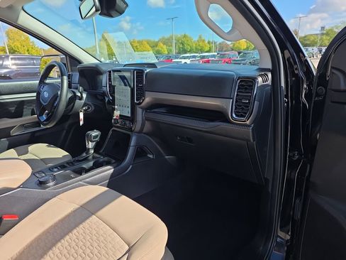 Used 2024 Ford Ranger XLT w/ Trailer Tow Package image 16