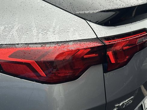 Used 2026 BMW X2 xDrive28i w/ Technology Package AWD/4WD image 12