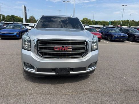 Used 2017 GMC Yukon SLE w/ Convenience Package RWD image 4