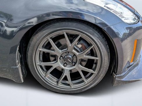 Used 2008 Nissan 350Z Touring RWD image 10