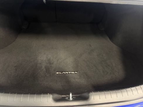 Used 2023 Hyundai Elantra Limited w/ Cargo Package FWD image 28