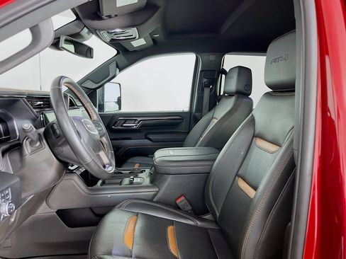 Used 2024 GMC Sierra 2500 AT4 AWD/4WD image 29
