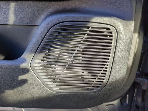Certified 2022 Lincoln Corsair FWD image 17
