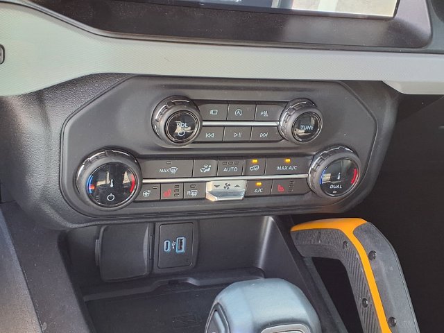 Used 2022 Ford Bronco Badlands AWD/4WD image 7