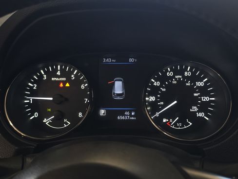 Used 2019 Nissan Rogue SV AWD/4WD image 17