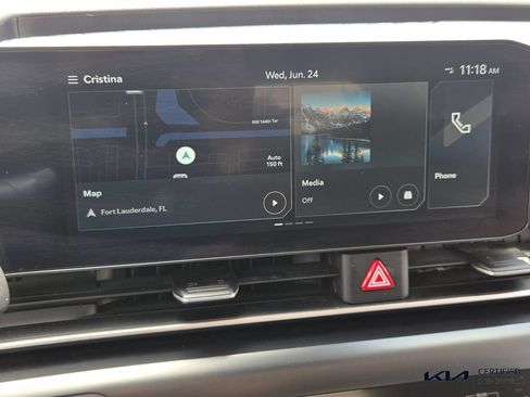 Certified 2025 Kia Carnival FWD image 20