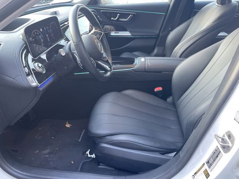 Certified 2025 Mercedes-Benz E 350 4MATIC Sedan image 21