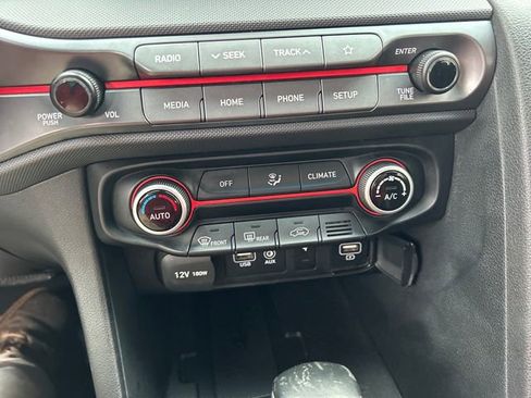 Used 2020 Hyundai Veloster 2.0 Premium image 23